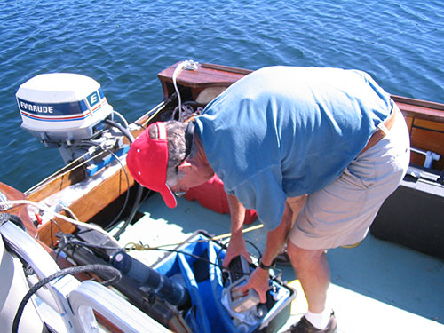 Limnologist-packing-up-sondes.jpg
